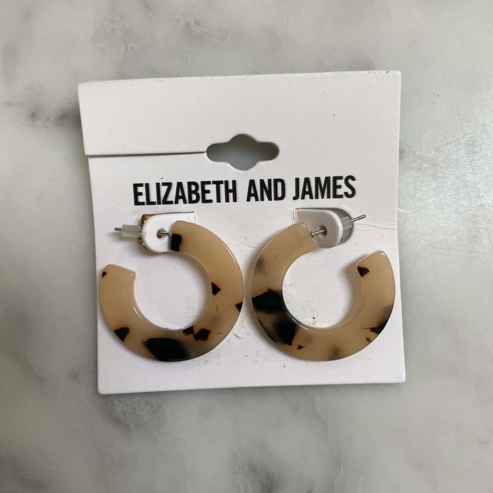 NWT Elizabeth and James tortoise hoop earrings
